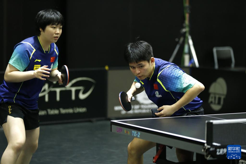 了一个喜忧 了一个喜忧