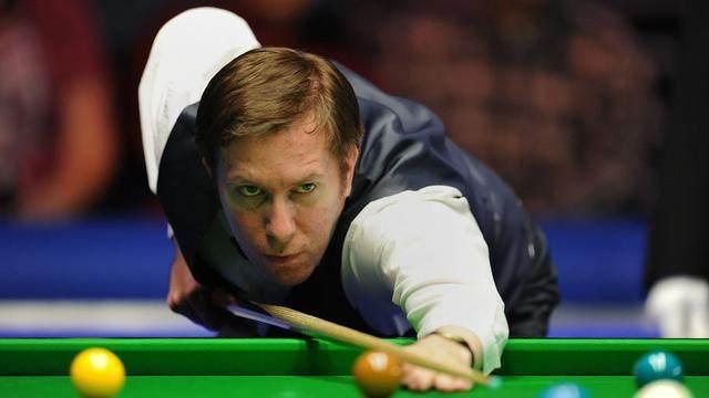 以绝对优势 以绝对优势